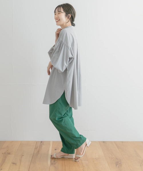 ITEMS URBANRESEARCH（アイテムズ アーバンリサーチ）の「ストライプボリュームブラウス（シャツ/ブラウス・レディース・ブルー/ブラック/グリーン・FREE）」の21枚目の写真