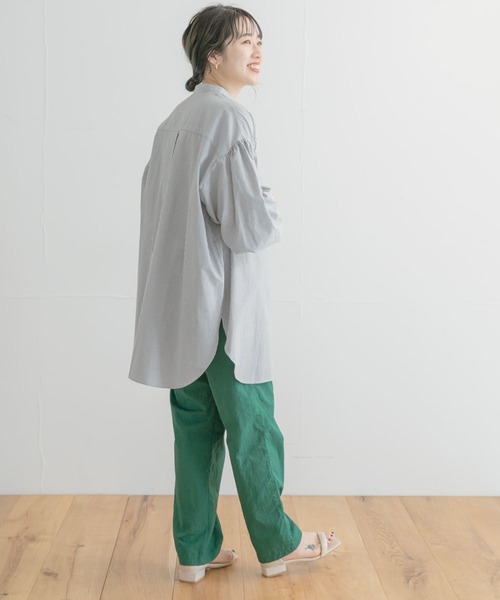 ITEMS URBANRESEARCH（アイテムズ アーバンリサーチ）の「ストライプボリュームブラウス（シャツ/ブラウス・レディース・ブルー/ブラック/グリーン・FREE）」の22枚目の写真