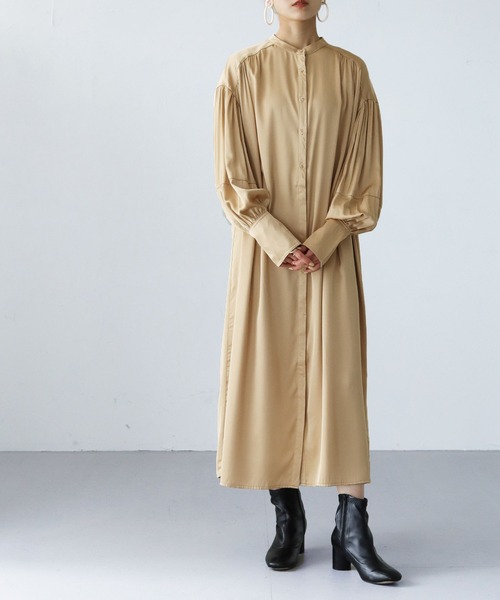 HER CLOSET（ハークローゼット）の「【shemoshelly】サテンギャザーシャツドレス（シャツワンピース・レディース・ベージュ/ブラック/ホワイト・M）」の19枚目の写真