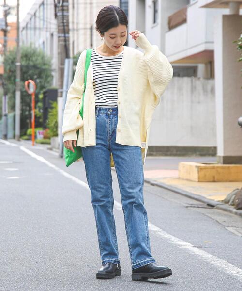 coen（コーエン）の「［洗える］カタアゼリラックスVネックカーディガン#（WEB限定カラー）（カーディガン/ボレロ・レディース・ダークグリーン/オレンジ/マスタード/ブラック/ライトグレー/コバルトブルー/オフホワイト/モカ/ダークグレー・FREE）」の15枚目の写真