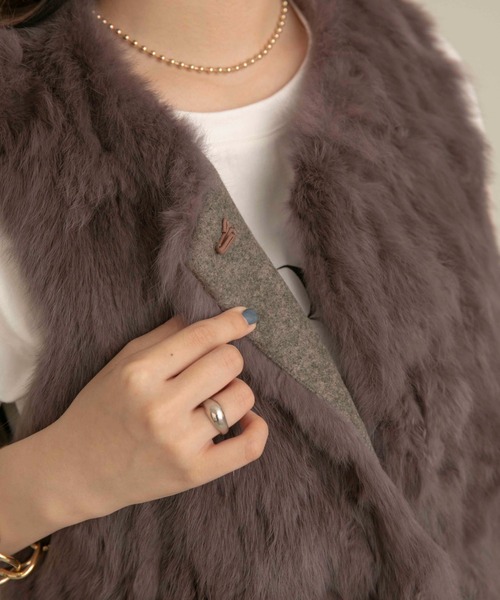 Eimee Law（エイミーロウ）の「ファー&メルトンミドル丈ベストジレ