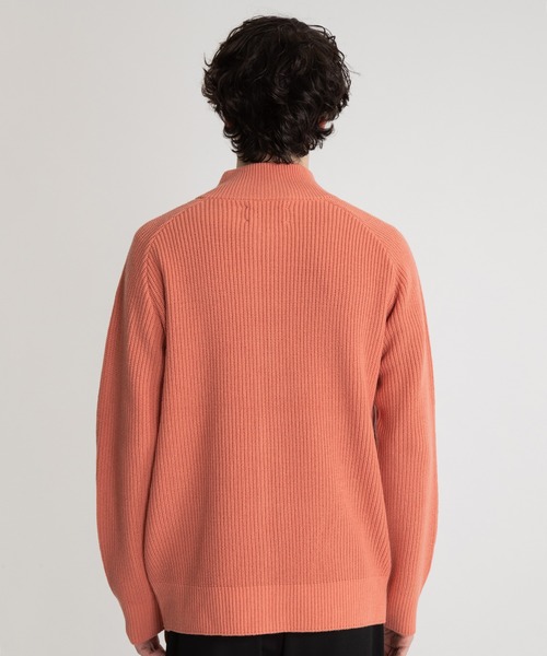 UNITED TOKYO(ユナイテッドトウキョウ)の「ウールリブジップドライバーズニット(ニット/セーター・メンズ・ナチュラル/ブラック/ブラウン/グレー/ピンク/ベージュ・1/2/3)」の13枚目の写真