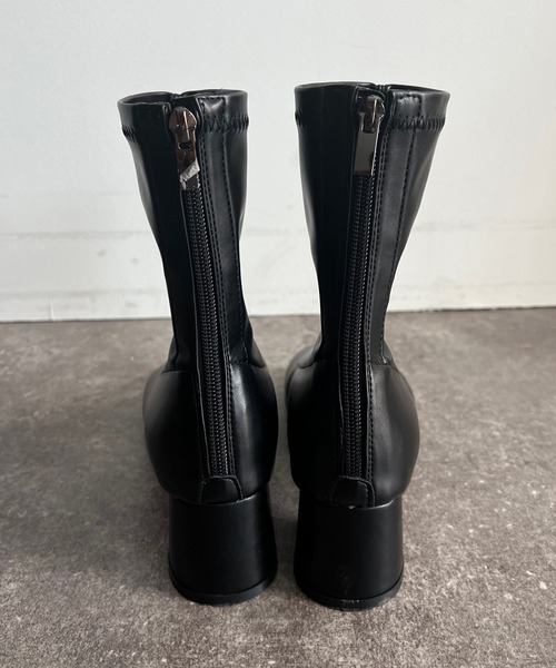 DouDou（ドゥドゥ）の「ヒールアップスクエアショートブーツ（ブーツ・レディース・ブラック/ベージュ・M/L）」の10枚目の写真