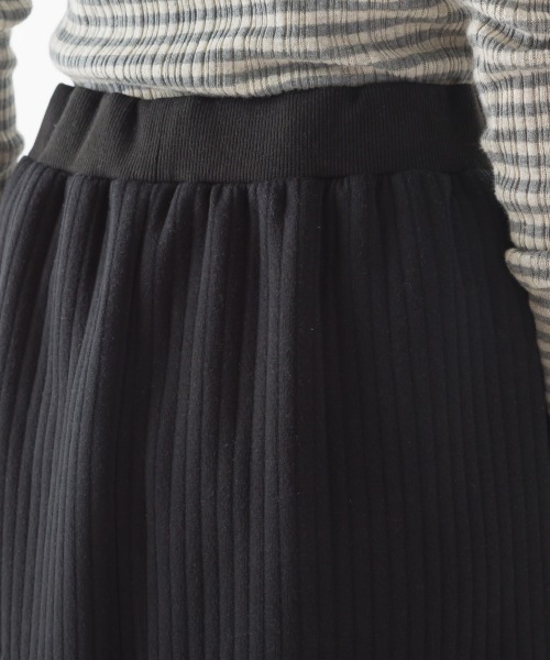 OMNES（オムネス）の「ラインキルトIラインマキシスカート（スカート・レディース・ブラック/モカ/ライトカーキ/ピンクベージュ・FREE）」の9枚目の写真