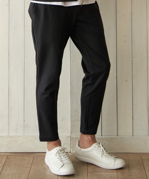 ikka（イッカ）の「テックストレッチテーパードパンツ（その他パンツ・メンズ・ブラック/スモークグレー/オリーブ/ネイビー・S/M/L/XL）」の5枚目の写真