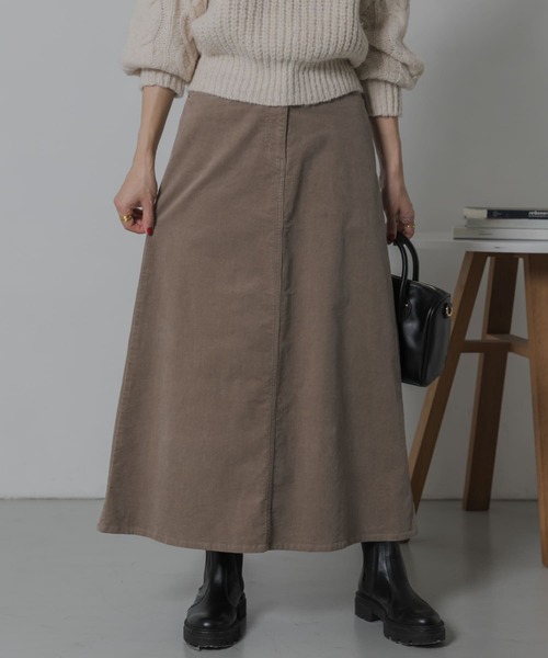 URBAN RESEARCH Sonny Label（アーバンリサーチサニーレーベル）の「コーデュロイトラペーズスカート（スカート・レディース・グレー/オレンジ/チャコールグレー・38/36）」の3枚目の写真