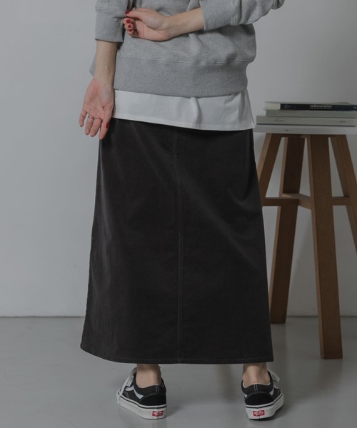 URBAN RESEARCH Sonny Label（アーバンリサーチサニーレーベル）の「コーデュロイトラペーズスカート（スカート・レディース・グレー/オレンジ/チャコールグレー・38/36）」の6枚目の写真