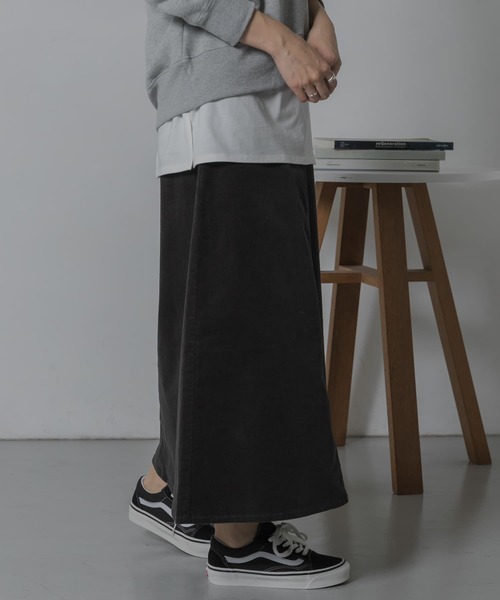 URBAN RESEARCH Sonny Label（アーバンリサーチサニーレーベル）の「コーデュロイトラペーズスカート（スカート・レディース・グレー/オレンジ/チャコールグレー・38/36）」の7枚目の写真
