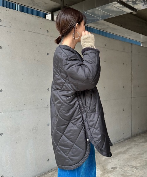 DouDou(ドゥドゥ)の「リバーシブルキルティングハーフコート(ノーカラーコート・レディース・オフホワイト/ブラック/グレイッシュベージュ・FREE)」の16枚目の写真