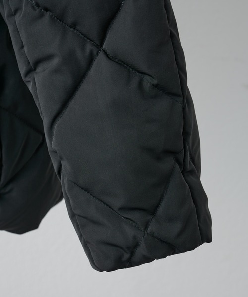 BEARDSLEY（ビアズリー）の「【FRIPIER/フリピエ】バナナスリーブノーカラーショートダウン：すぐにお届け！（ダウンジャケット/コート・レディース・ブラック/アイボリー・FREE）」の9枚目の写真