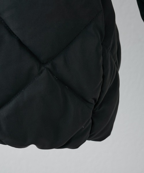 BEARDSLEY（ビアズリー）の「【FRIPIER/フリピエ】バナナスリーブノーカラーショートダウン：すぐにお届け！（ダウンジャケット/コート・レディース・ブラック/アイボリー・FREE）」の11枚目の写真