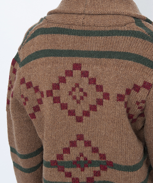 MILKFED.（ミルクフェド）の「【mini12月号掲載】SHAWL COLLAR NATIVE CARDIGAN（カーディガン/ボレロ・レディース・ホワイト/ブラウン・ONE SIZE）」の14枚目の写真