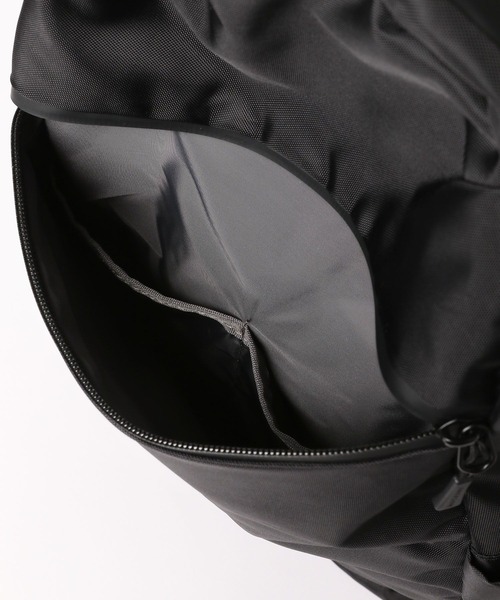 BAYFLOW(ベイフロー)の「マルチWAYデイバックパック(バックパック/リュック・メンズ・ブラック/グレー・FREE)」の17枚目の写真