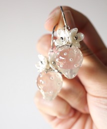 jolie minette/いちごフラワー フープ ピアス/サージカルステンレス316L