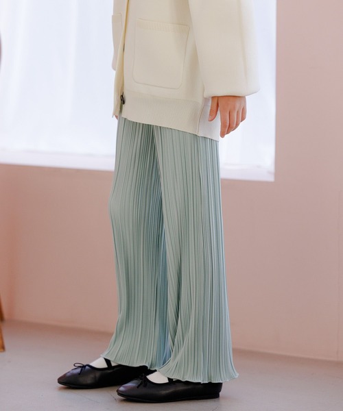 GLOBAL WORK（グローバルワーク）の「DRY／プリーツイージーパンツ/175523（その他パンツ・キッズ・ダークグレー/グリーン系その他3/ライトピンク/オフホワイト・150cm/120cm/110cm/160cm/130cm/140cm/100cm）」の4枚目の写真