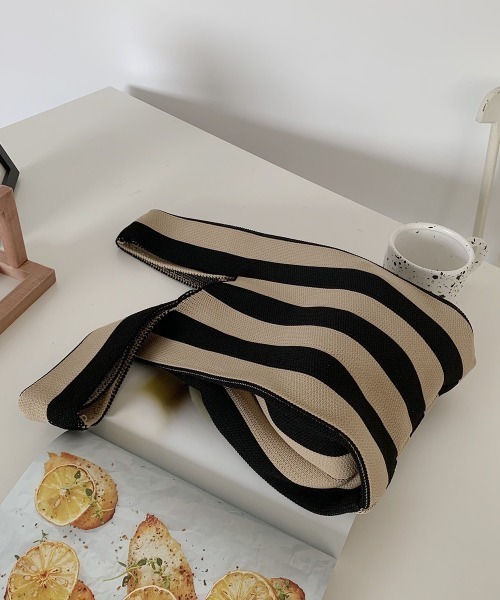 LAC-VERT(ラック・ヴェール)の「ストライプニットトートバッグ(トートバッグ・レディース・その他1/その他2/その他3・FREE)」の4枚目の写真