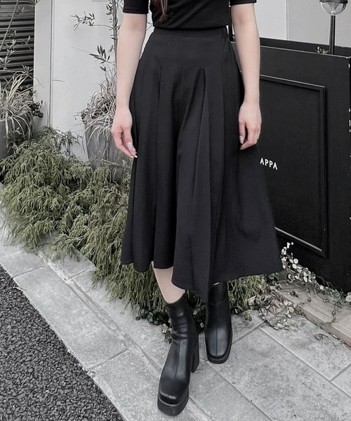 Figments（フィグメンツ）の「プリーツミドルスカート（スカート・レディース・ブラック/オフホワイト・FREE）」の12枚目の写真