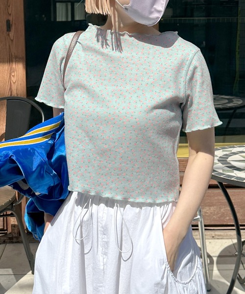 Alley by w closet（アリーバイダブルクローゼット）の「【セットアップ対応/Alley】ワッフル小花プリントショートプルオーバー（Tシャツ/カットソー・レディース・イエロー/オフホワイト/ミント・FREE）」の3枚目の写真
