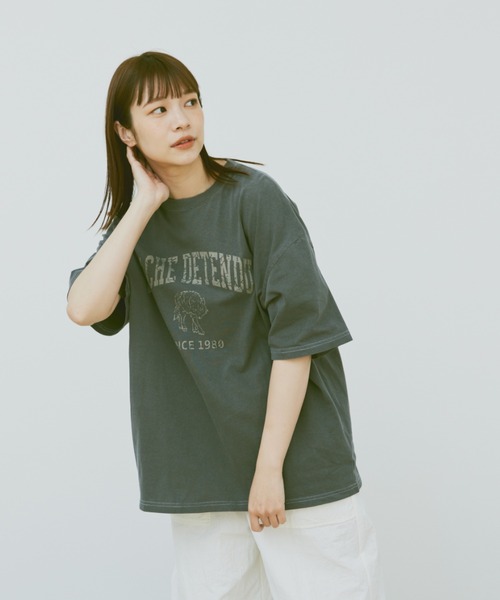 flaner（フラネ）の「Loose pigment wolf tee/ルーズピグメントウルフT（Tシャツ/カットソー・レディース・ベージュ/チャコールグレー・MEDIUM/LARGE）」の10枚目の写真