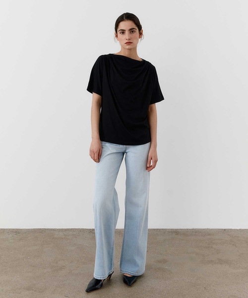 MOHAN(モハン)の「【MOHAN 】TWRドレープ ネック トップ / TWR DRAPED NECK TOP(Tシャツ/カットソー・レディース・スカイブルー/ブラック/クリーム・SMALL)」の22枚目の写真