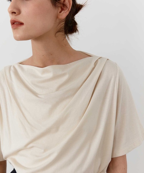 MOHAN(モハン)の「【MOHAN 】TWRドレープ ネック トップ / TWR DRAPED NECK TOP(Tシャツ/カットソー・レディース・スカイブルー/ブラック/クリーム・SMALL)」の14枚目の写真