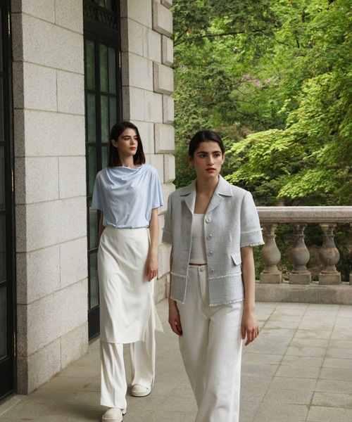 MOHAN(モハン)の「【MOHAN 】TWRドレープ ネック トップ / TWR DRAPED NECK TOP(Tシャツ/カットソー・レディース・スカイブルー/ブラック/クリーム・SMALL)」の21枚目の写真