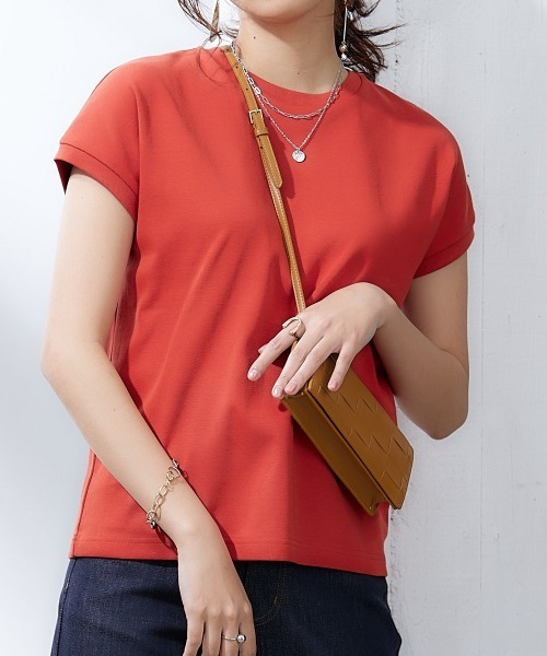 nissen（ニッセン）の「ＵＶカット綿１００％フライス素材フレンチスリーブＴシャツ（Tシャツ/カットソー・レディース・ブラック/オフホワイト/ブルー/グレイッシュベージュ/グリーン/ローズ/スモークピンク/オレンジ・L/S/LL/M）」の8枚目の写真