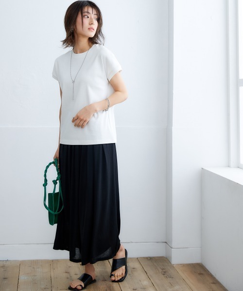 nissen（ニッセン）の「ＵＶカット綿１００％フライス素材フレンチスリーブＴシャツ（Tシャツ/カットソー・レディース・ブラック/オフホワイト/ブルー/グレイッシュベージュ/グリーン/ローズ/スモークピンク/オレンジ・L/S/LL/M）」の19枚目の写真