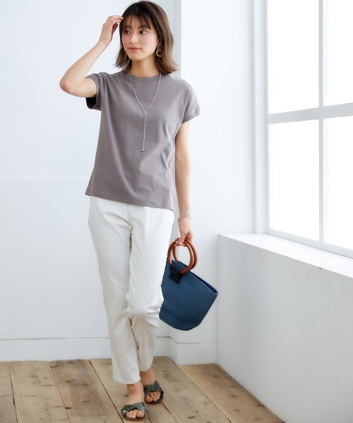 nissen（ニッセン）の「ＵＶカット綿１００％フライス素材フレンチスリーブＴシャツ（Tシャツ/カットソー・レディース・ブラック/オフホワイト/ブルー/グレイッシュベージュ/グリーン/ローズ/スモークピンク/オレンジ・L/S/LL/M）」の11枚目の写真