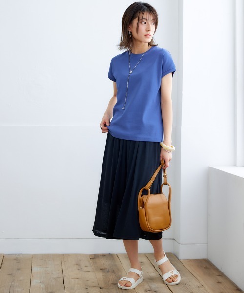 nissen（ニッセン）の「ＵＶカット綿１００％フライス素材フレンチスリーブＴシャツ（Tシャツ/カットソー・レディース・ブラック/オフホワイト/ブルー/グレイッシュベージュ/グリーン/ローズ/スモークピンク/オレンジ・L/S/LL/M）」の15枚目の写真
