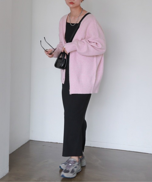 feepur（フェピュール）の「ニットカーディガン（カーディガン/ボレロ・レディース・ベージュ・MEDIUM）」の2枚目の写真