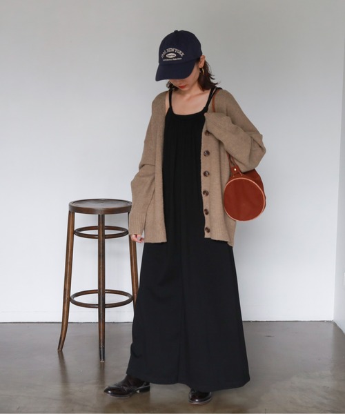 feepur（フェピュール）の「ニットカーディガン（カーディガン/ボレロ・レディース・ベージュ・MEDIUM）」の9枚目の写真