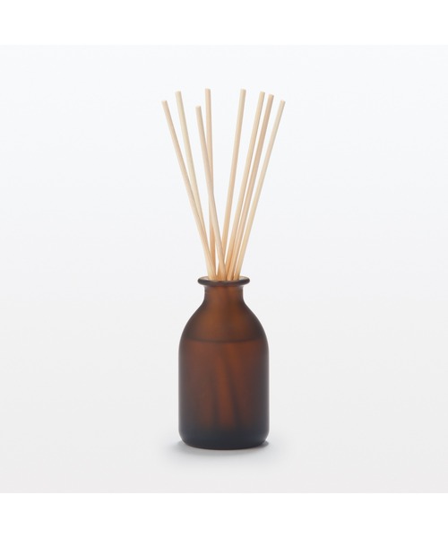 無印良品(ムジルシリョウヒン)の「インテリアフレグランスオイル 60mL ウッディ(ルームフレグランス/お香・レディース・その他・FREE)」の3枚目の写真