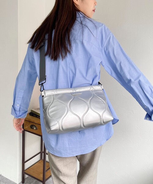 LE VERNIS(ル・ベルニ)の「【LE VERNIS】キルティングクラッチバッグ(クラッチバッグ・レディース・ブラック/ブラウン/シルバー・FREE)」の3枚目の写真