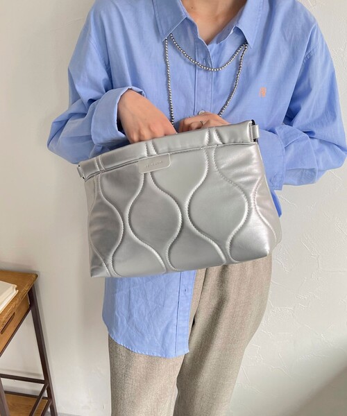 LE VERNIS(ル・ベルニ)の「【LE VERNIS】キルティングクラッチバッグ(クラッチバッグ・レディース・ブラック/ブラウン/シルバー・FREE)」の5枚目の写真