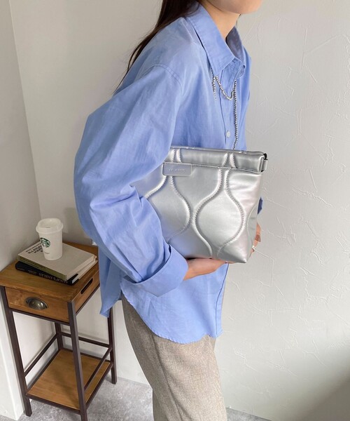 LE VERNIS(ル・ベルニ)の「【LE VERNIS】キルティングクラッチバッグ(クラッチバッグ・レディース・ブラック/ブラウン/シルバー・FREE)」の6枚目の写真