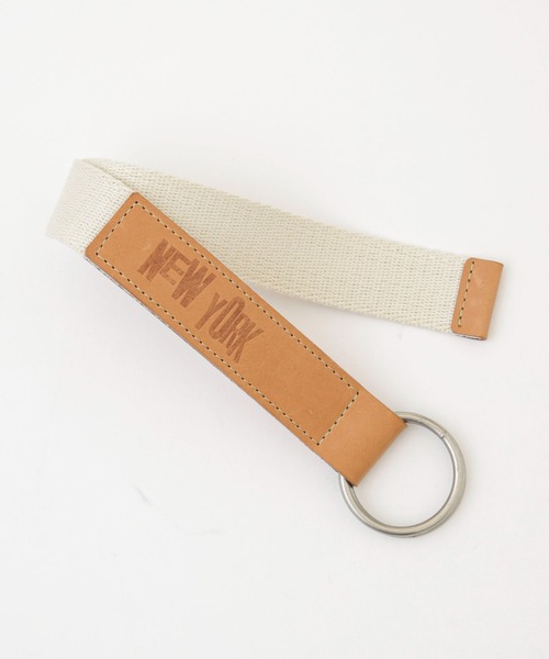NANO universe（ナノユニバース）の「TAMANIWA/別注 NY logo BELT（ベルト・メンズ・ホワイト/ネイビー/ブラック・FREE）」の5枚目の写真