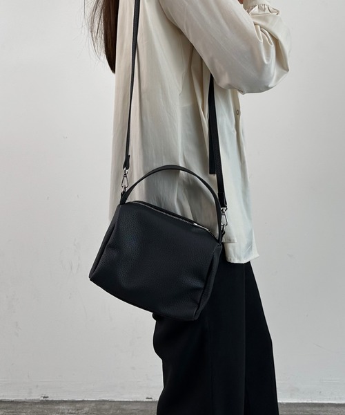 AT CREATION(アットクリエイション)の「EM:AT CREATION シカク2WAYショルダー(トートバッグ・レディース・アイボリー/ブラック/ピンク/ブルー・FREE)」の21枚目の写真