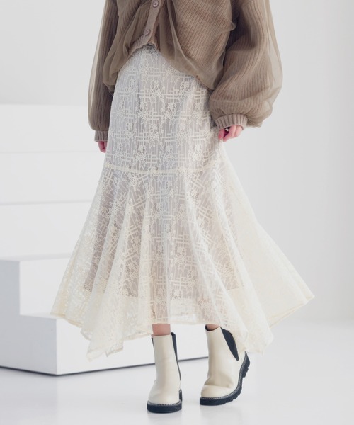 mysty woman（ミスティウーマン）の「ハンカチーフヘムレーススカート 978455（スカート・レディース・アイボリー/ブラック・FREE）」の2枚目の写真