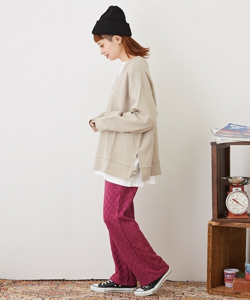 CUBE SUGAR（キューブシュガー）の「鹿の子裏毛スウェットＶネックプルオーバー（スウェット・レディース・スミクロ/ナチュラル/イエロー・M）」の7枚目の写真