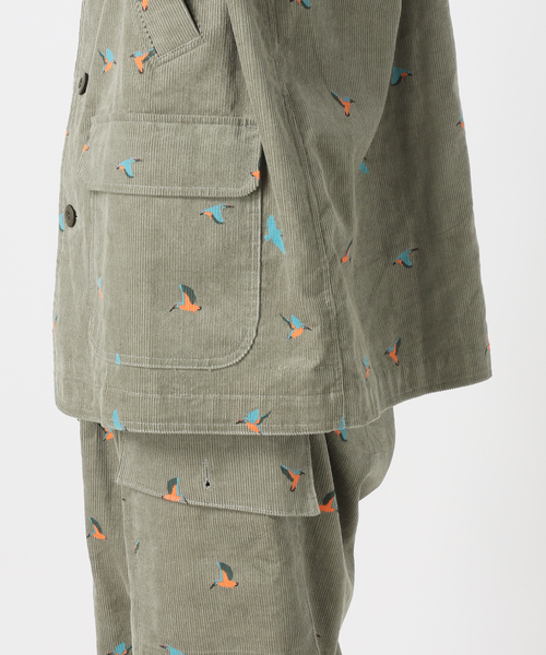 JOURNAL STANDARD relume（ジャーナルスタンダード　レリューム）の「総柄 コーデュロイ ハンティングジャケット "BIRD"（カバーオール・メンズ・オリーブ/ブラック・MEDIUM/LARGE）」の7枚目の写真