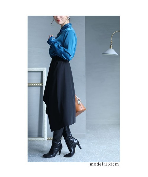 Sawa a la mode(サワアラモード)の「花レースサテンシャツブラウス(シャツ/ブラウス・レディース・ブルー/ブラック・FREE)」の9枚目の写真