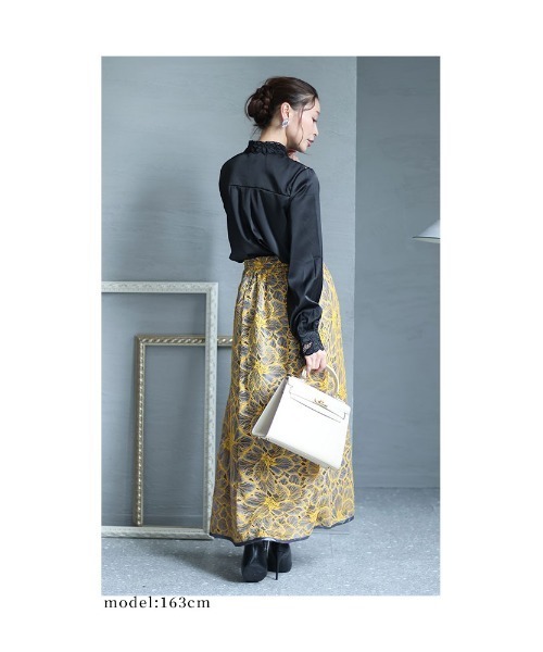 Sawa a la mode(サワアラモード)の「花レースサテンシャツブラウス(シャツ/ブラウス・レディース・ブルー/ブラック・FREE)」の22枚目の写真