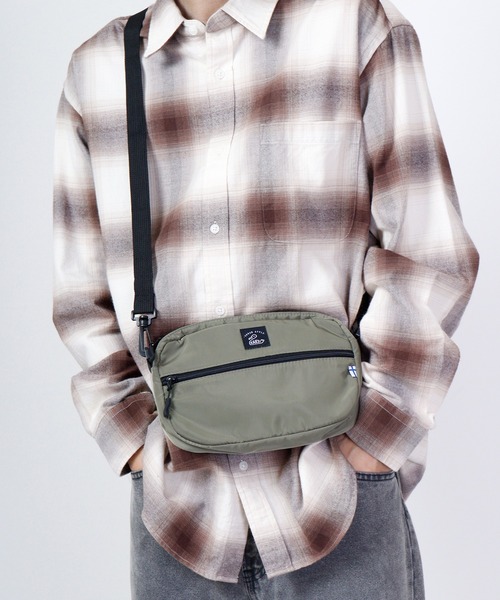 KAKSI(カクシ)の「KAKSI 2WAYショルダー&トートBAG(トートバッグ・メンズ・ブラック/ベージュ/グレー/カーキ/ピンク・FREE)」の4枚目の写真