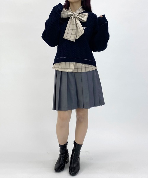 179/WG(イチナナキュウダブルジー)の「配色ステッチケーブル編みニットプルオーバー(ニット/セーター・レディース・サックスブルー/ネイビー/オフホワイト・FREE)」の21枚目の写真