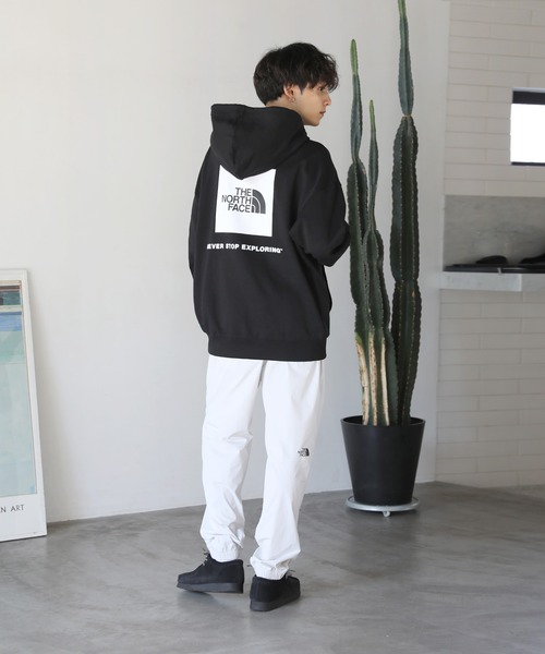THE NORTH FACE(ザノースフェイス)の「【THE NORTH FACE】COTTON NSE BOX LOGO HOODIEバックスクエアロゴプルパーカー(パーカー・メンズ・アッシュグレー/ブラック/ライトベージュ・S/M/L/XL)」の21枚目の写真