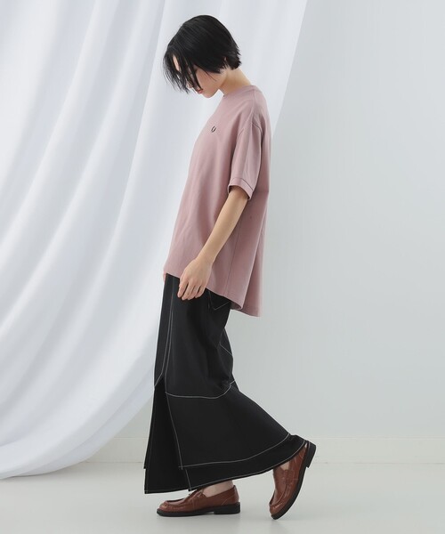 Ray BEAMS（レイビームス）の「FRED PERRY × Ray BEAMS / 別注 Reluxed Pique T-shirt（Tシャツ/カットソー・レディース・ホワイト/ピンク/ブラック・ONE SIZE）」の19枚目の写真