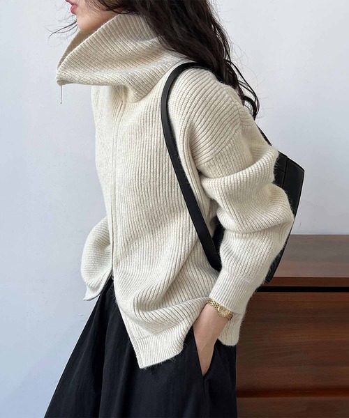 OSYAREVO(オシャレボ)の「フロントジップ リブニット トップス(ニット/セーター・レディース・ダークオリーブ/ブラウン/オフホワイト・FREE)」の8枚目の写真