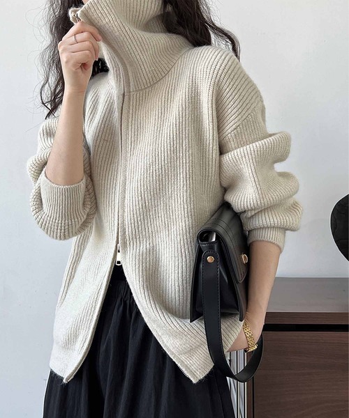 OSYAREVO(オシャレボ)の「フロントジップ リブニット トップス(ニット/セーター・レディース・ダークオリーブ/ブラウン/オフホワイト・FREE)」の9枚目の写真
