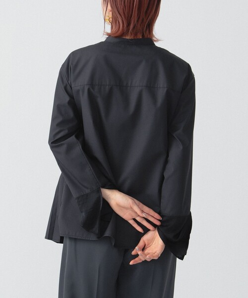 Ray BEAMS（レイビームス）の「RBS / プリーツ ラップ シャツ（シャツ/ブラウス・レディース・ホワイト/ブラック・ONE SIZE）」の13枚目の写真